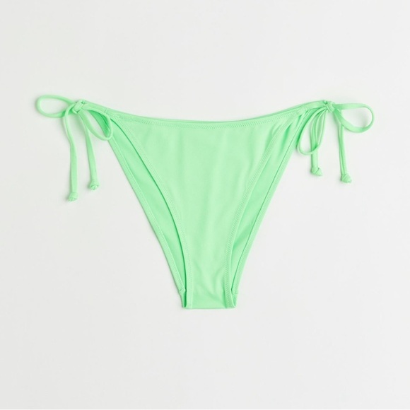 H&M Swim Set - Picture 2 of 3